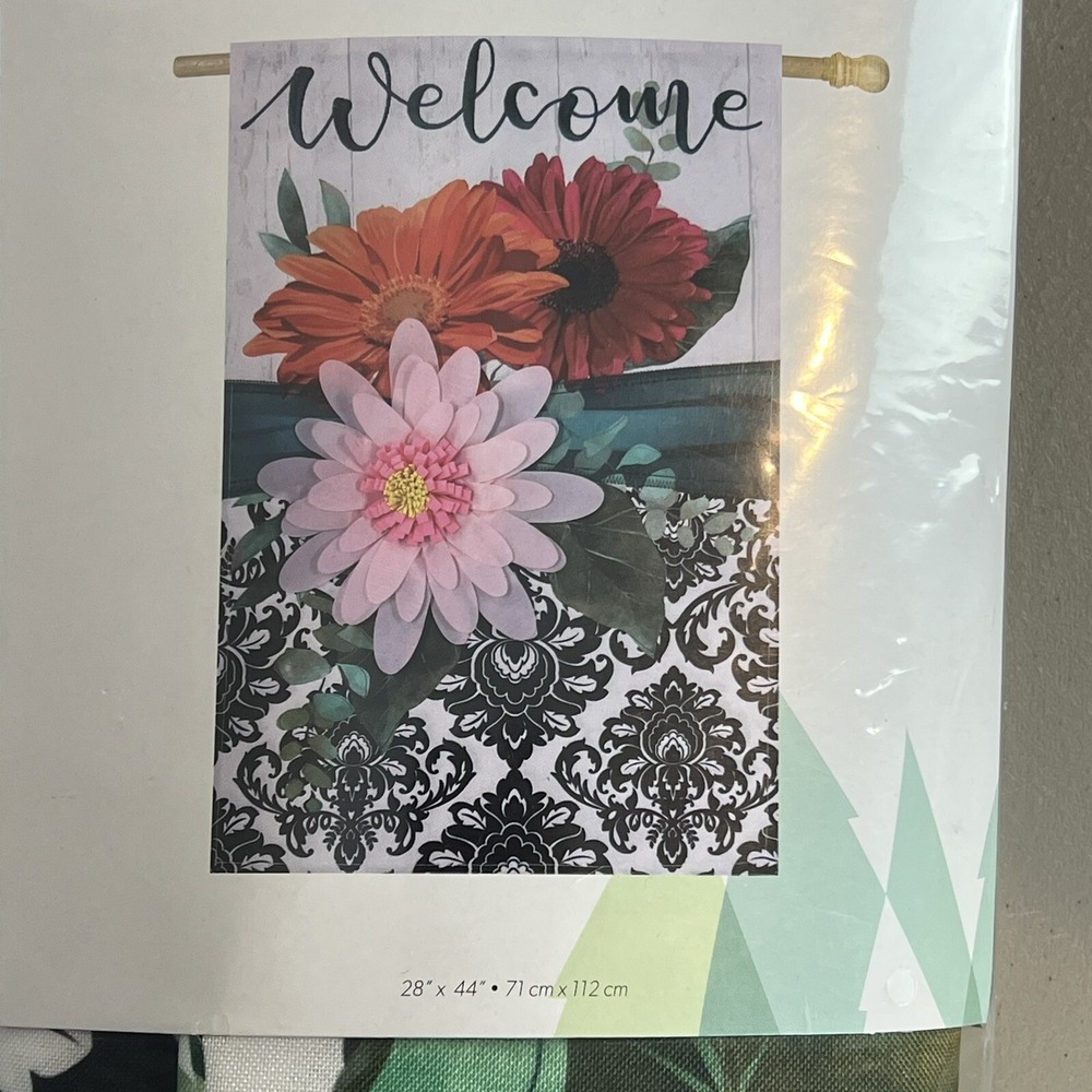 Evergreen Gerbera Daisy Band House Flag 28 x 44" Floral